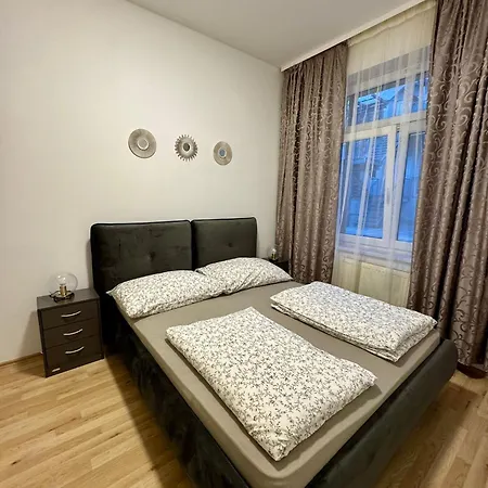 Chill & Enjoy Apartmán